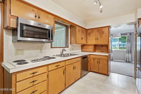 Tiny photo for 3157 Keemont Drive, Toledo, OH 43613 (MLS # 10012480)