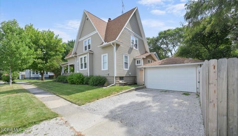 Photo of 207 Cass Street, Swanton, OH 43558 (MLS # 10010071)