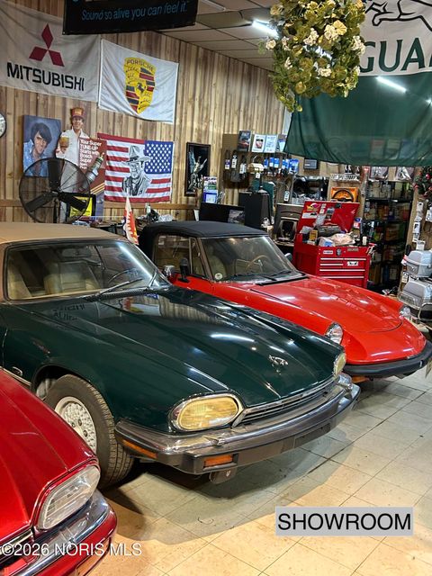 Photo of 441 Spencer Street, Toledo, OH 43609 (MLS # 10003350)