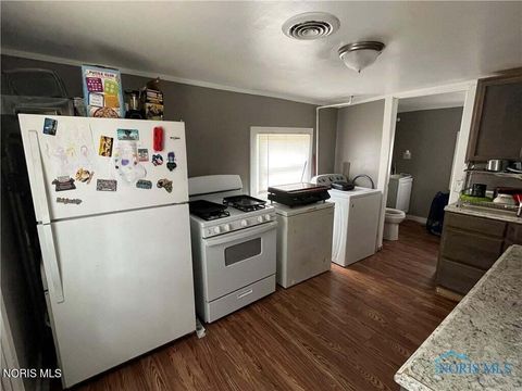 Tiny photo for 1457 Ingomar Avenue, Toledo, OH 43609 (MLS # 10004228)