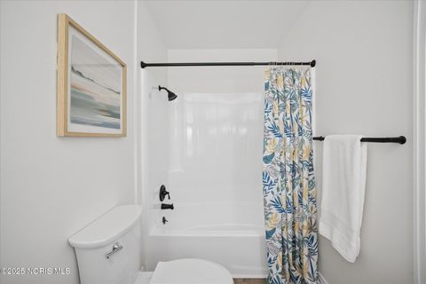 Tiny photo for 405 Normandie Boulevard, Bowling Green, OH 43402 (MLS # 10009941)