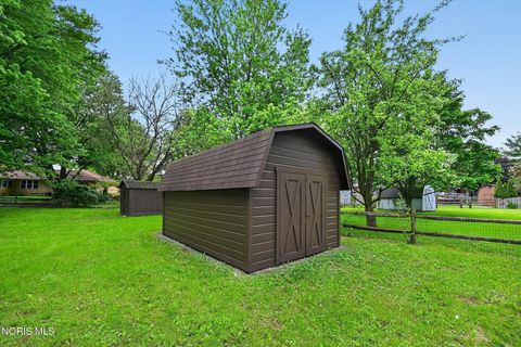 Tiny photo for 405 Normandie Boulevard, Bowling Green, OH 43402 (MLS # 10009941)