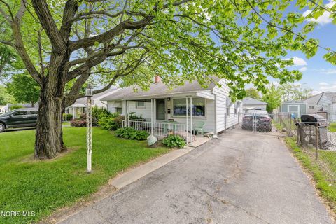 Tiny photo for 425 Southview Drive, Toledo, OH 43609 (MLS # 10007660)