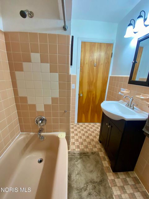 Tiny photo for 3008 Pemberton Drive, Toledo, OH 43606 (MLS # 10006217)