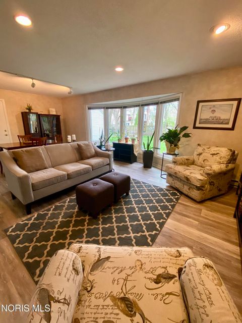 Tiny photo for 3008 Pemberton Drive, Toledo, OH 43606 (MLS # 10006217)