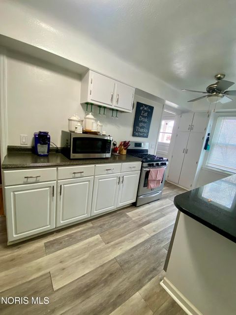 Tiny photo for 3008 Pemberton Drive, Toledo, OH 43606 (MLS # 10006217)