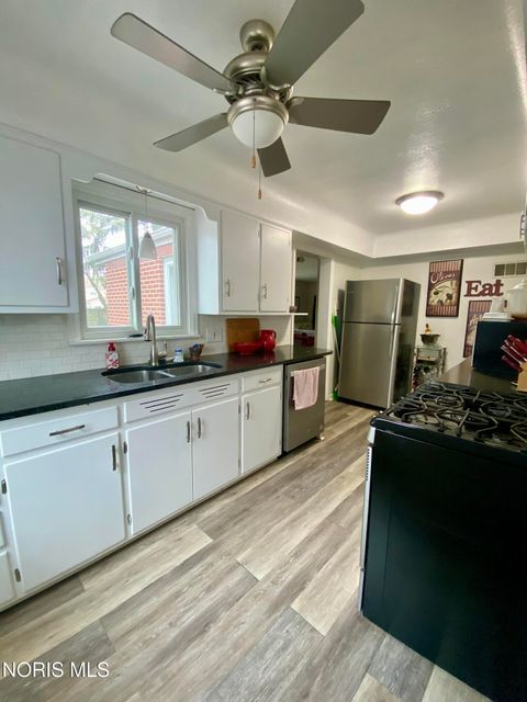 Tiny photo for 3008 Pemberton Drive, Toledo, OH 43606 (MLS # 10006217)