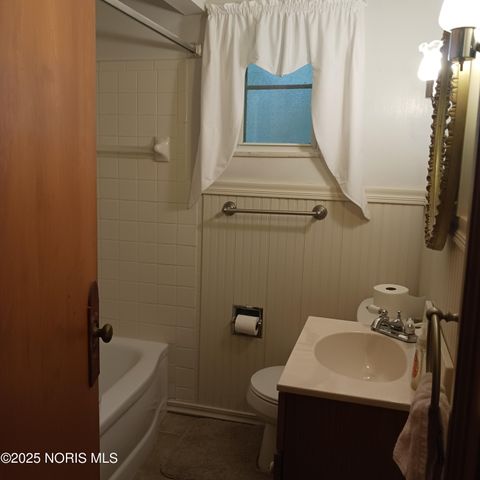 Tiny photo for 313 E State Line Road, Toledo, OH 43612 (MLS # 10000260)