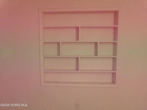 Tiny photo for 313 E State Line Road, Toledo, OH 43612 (MLS # 10000260)