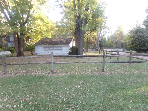 Tiny photo for 313 E State Line Road, Toledo, OH 43612 (MLS # 10000260)