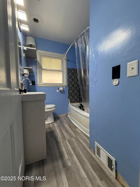 Tiny photo for 3621 Sherbrooke Road, Toledo, OH 43613 (MLS # 10000647)