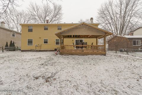 Tiny photo for 3658 Fairwood Drive, Sylvania, OH 43560 (MLS # 10003161)
