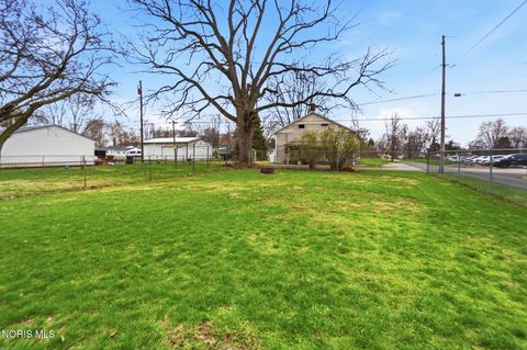 Tiny photo for 533 Hull Avenue, Findlay, OH 45840 (MLS # 10005990)