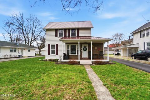 Photo of 533 Hull Avenue, Findlay, OH 45840 (MLS # 10005990)
