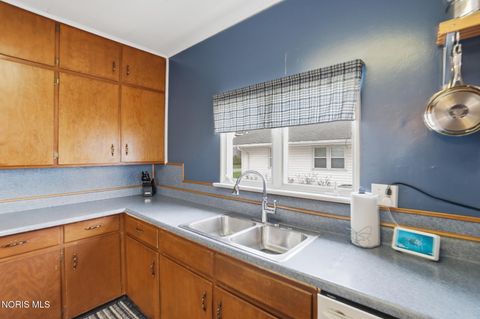 Tiny photo for 533 Hull Avenue, Findlay, OH 45840 (MLS # 10005990)