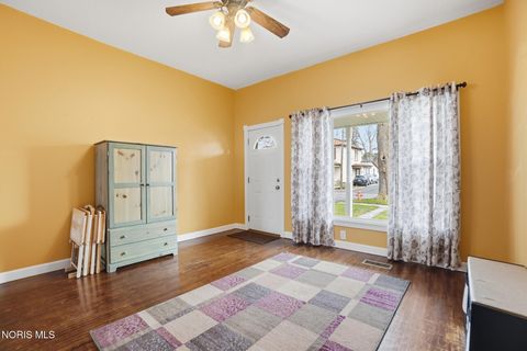 Tiny photo for 533 Hull Avenue, Findlay, OH 45840 (MLS # 10005990)