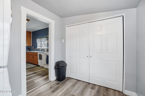 Tiny photo for 533 Hull Avenue, Findlay, OH 45840 (MLS # 10005990)