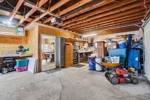 Tiny photo for 533 Hull Avenue, Findlay, OH 45840 (MLS # 10005990)