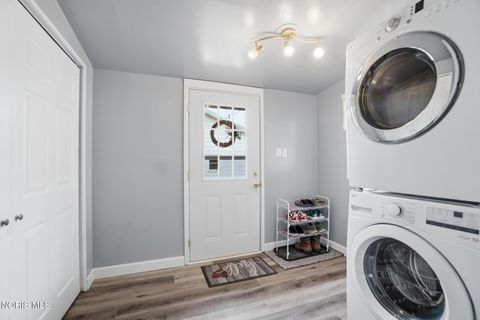 Tiny photo for 533 Hull Avenue, Findlay, OH 45840 (MLS # 10005990)