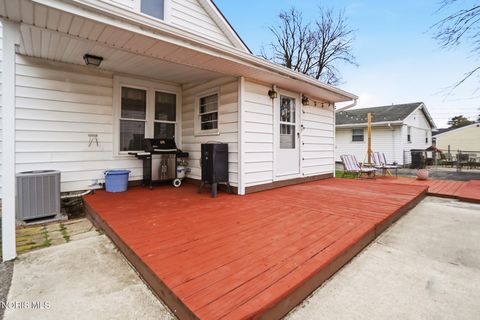 Tiny photo for 533 Hull Avenue, Findlay, OH 45840 (MLS # 10005990)