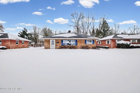 Photo of 731 5th Street, Findlay, OH 45840 (MLS # 10003576)