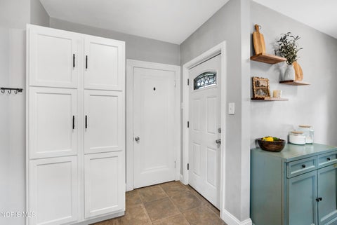 Tiny photo for 2808 Castleton Avenue, Toledo, OH 43613 (MLS # 10011208)