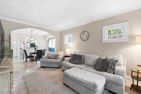 Tiny photo for 2808 Castleton Avenue, Toledo, OH 43613 (MLS # 10011208)