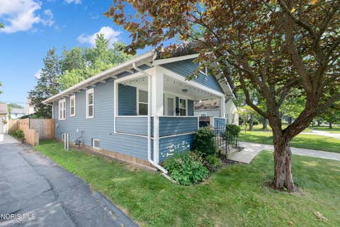 Tiny photo for 2808 Castleton Avenue, Toledo, OH 43613 (MLS # 10011208)