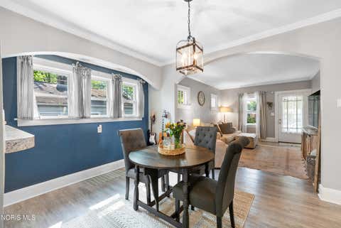 Tiny photo for 2808 Castleton Avenue, Toledo, OH 43613 (MLS # 10011208)