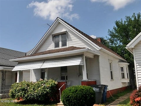 Homes For Sale - 327 Dexter Street<br/> Toledo, OH 43608