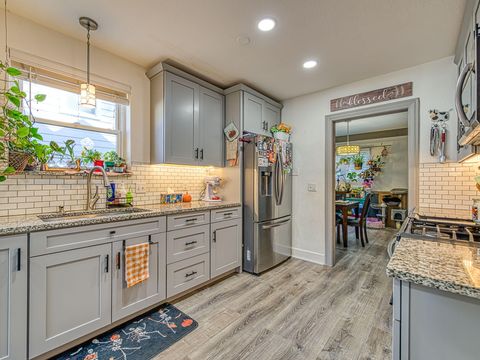 Tiny photo for 3805 Garrison Road, Toledo, OH 43613 (MLS # 10000076)