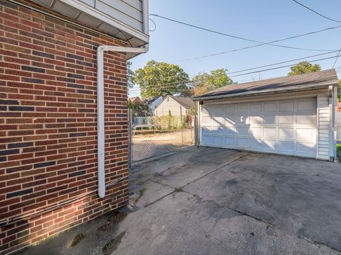 Tiny photo for 3805 Garrison Road, Toledo, OH 43613 (MLS # 10000076)