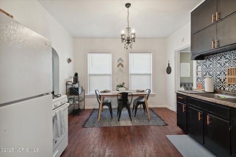 Tiny photo for 189 Elm Street, Rossford, OH 43460 (MLS # 10002221)