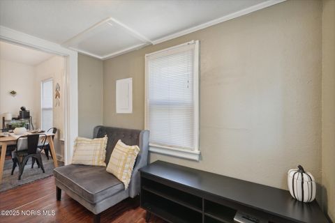 Tiny photo for 189 Elm Street, Rossford, OH 43460 (MLS # 10002221)