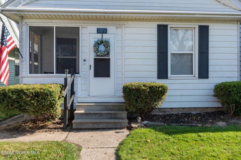 Tiny photo for 189 Elm Street, Rossford, OH 43460 (MLS # 10002221)