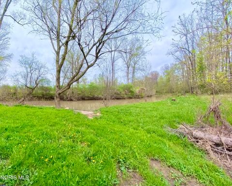 Tiny photo for 490 W County Road 30, Tiffin, OH 44883 (MLS # 10006893)