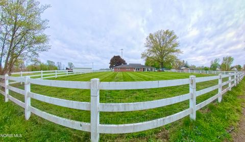 Tiny photo for 490 W County Road 30, Tiffin, OH 44883 (MLS # 10006893)