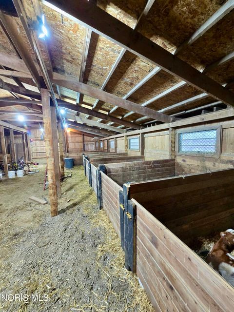 Tiny photo for 490 W County Road 30, Tiffin, OH 44883 (MLS # 10006893)