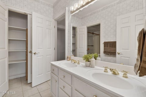 Tiny photo for 3209 Deep Water Lane, Maumee, OH 43537 (MLS # 10007323)