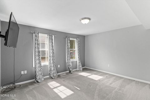 Tiny photo for 1944 Ashcroft Drive, Oregon, OH 43616 (MLS # 10005003)