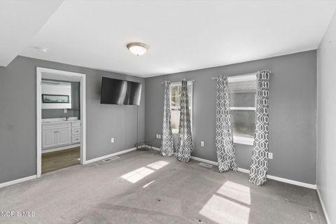 Tiny photo for 1944 Ashcroft Drive, Oregon, OH 43616 (MLS # 10005003)