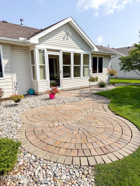 Tiny photo for 4878 Applewood Lane, Northwood, OH 43619 (MLS # 10012412)
