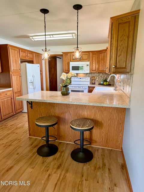 Tiny photo for 4878 Applewood Lane, Northwood, OH 43619 (MLS # 10012412)