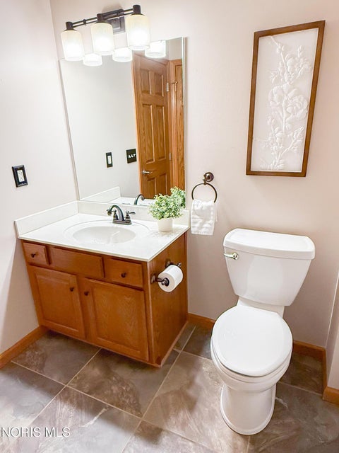 Tiny photo for 4878 Applewood Lane, Northwood, OH 43619 (MLS # 10012412)