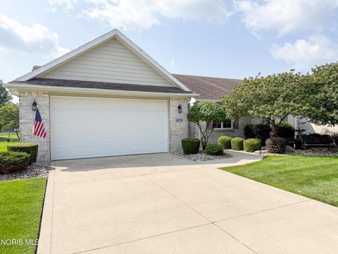 Condo For Sale - 4878 Applewood Lane<br/> Northwood, OH 43619