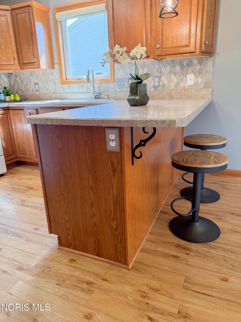 Tiny photo for 4878 Applewood Lane, Northwood, OH 43619 (MLS # 10012412)
