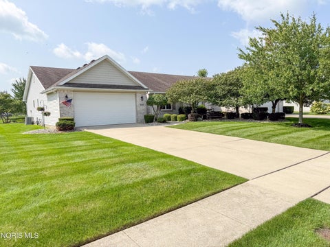 Tiny photo for 4878 Applewood Lane, Northwood, OH 43619 (MLS # 10012412)
