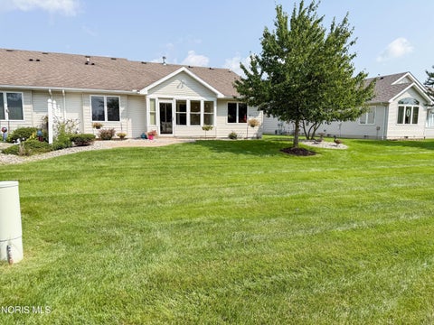 Tiny photo for 4878 Applewood Lane, Northwood, OH 43619 (MLS # 10012412)