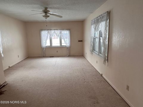 Tiny photo for 1002 Walnut Street, Perrysburg, OH 43551 (MLS # 10003610)