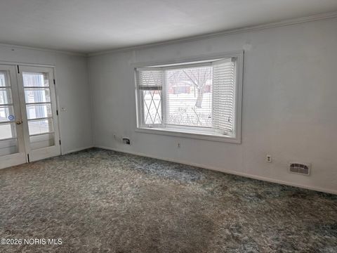 Tiny photo for 1002 Walnut Street, Perrysburg, OH 43551 (MLS # 10003610)